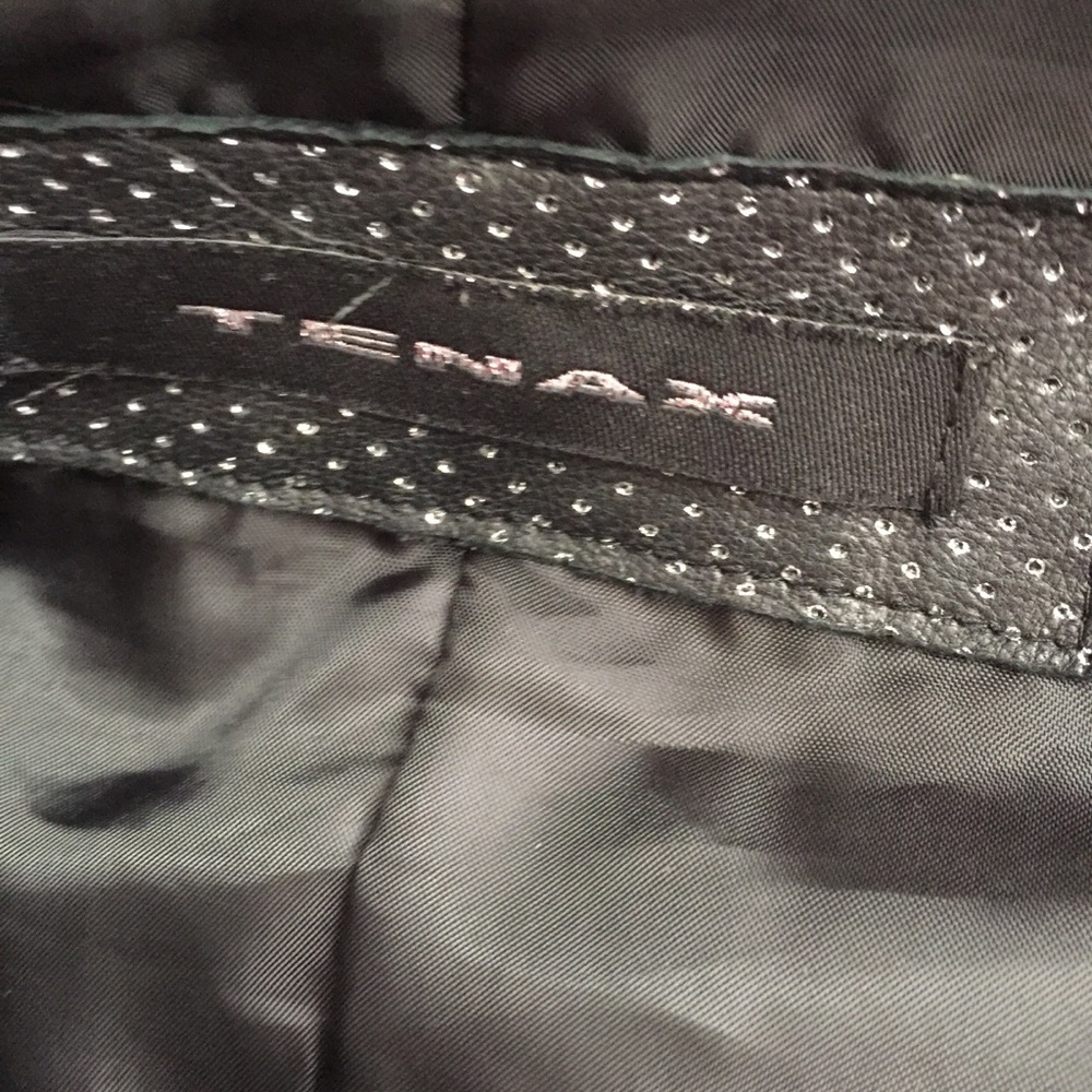 Leather jacket - Picture 5 of 7